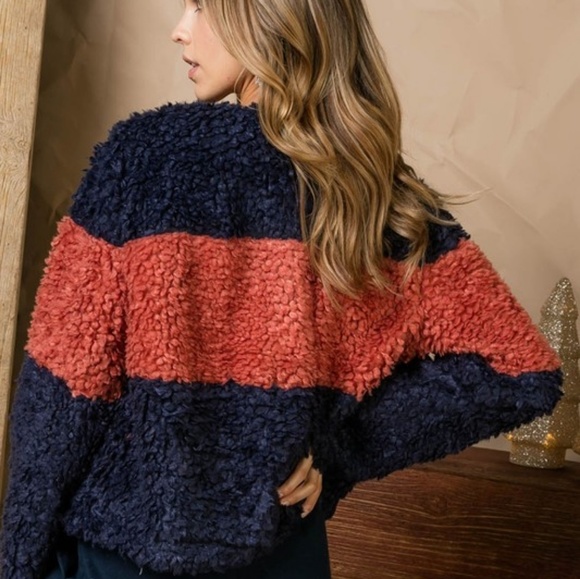 Navy Color Block jacket - Picture 3 of 4